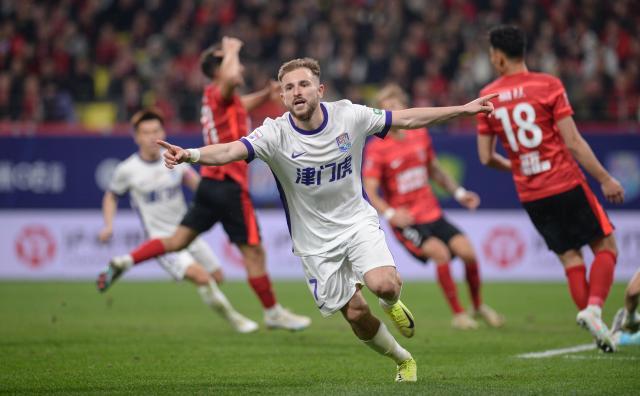 开云体育-【中超】周定洋直红阿代米制胜球 蓉城1比2津门虎