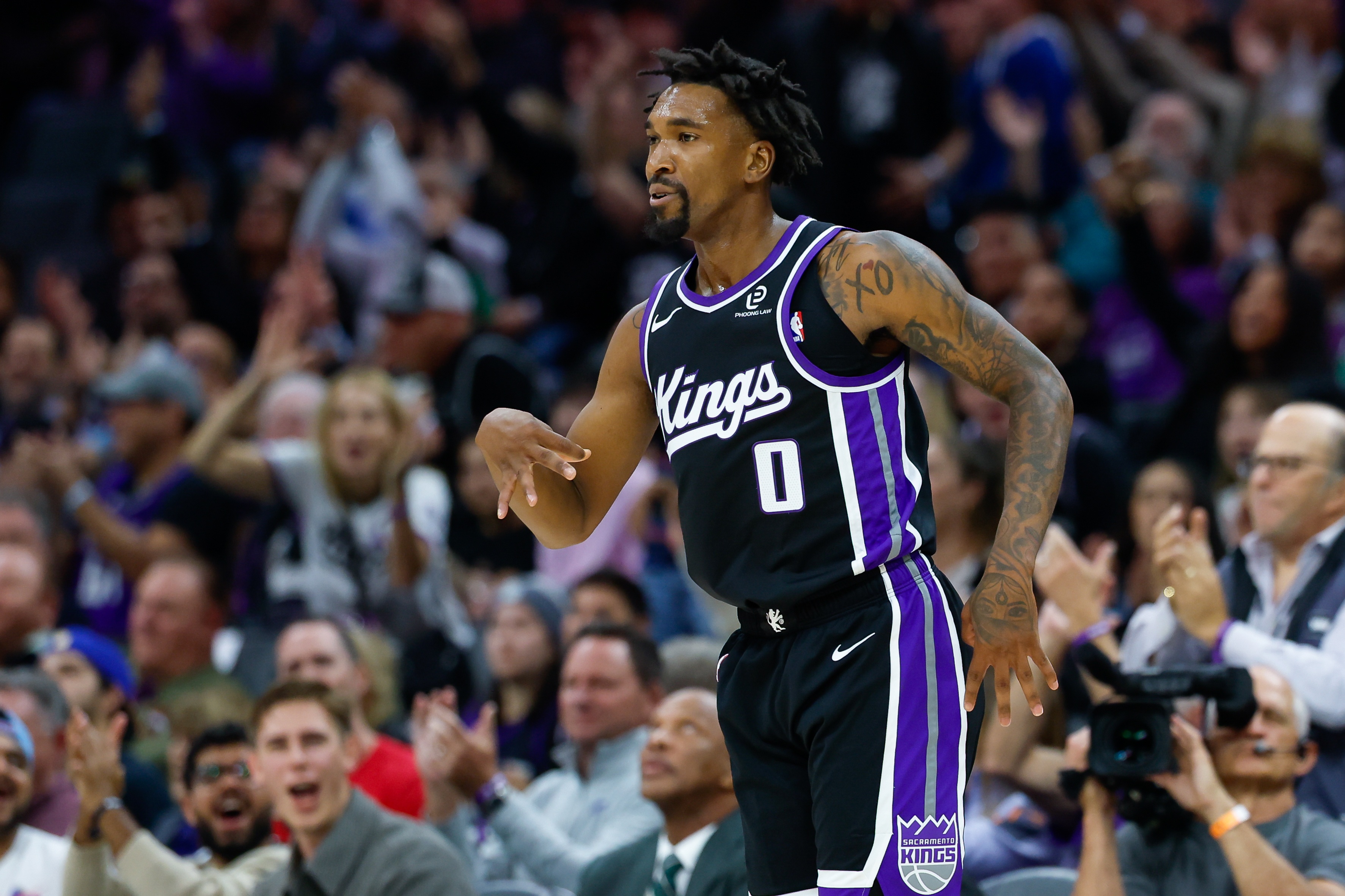 开云app-大将军回归！蒙克半场替补15分钟 5中5&amp;三分3中3贡献13分