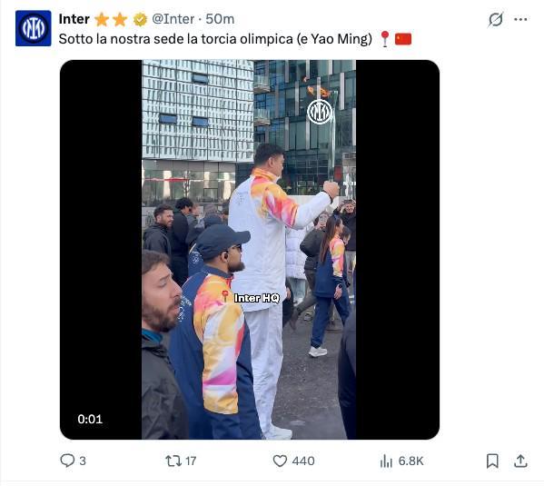 开云平台-国米晒姚明传递奥运火炬：在我们总部楼下的是奥运火炬和姚明