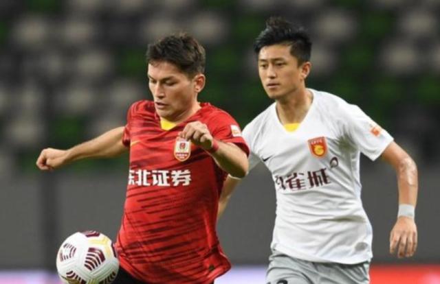 开云app-【中超】谭龙独造3球埃里克传射 亚泰3比0胜河北