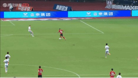 1628518827950033587.gif 3.gif