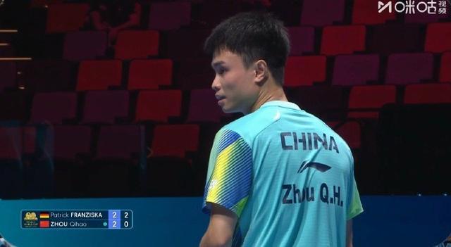开云平台-周启豪2-3不敌弗朗西斯卡，国乒男队2人晋级澳门世界杯16强